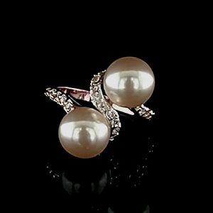 Ladies Simulated Pearl Crystal Ring